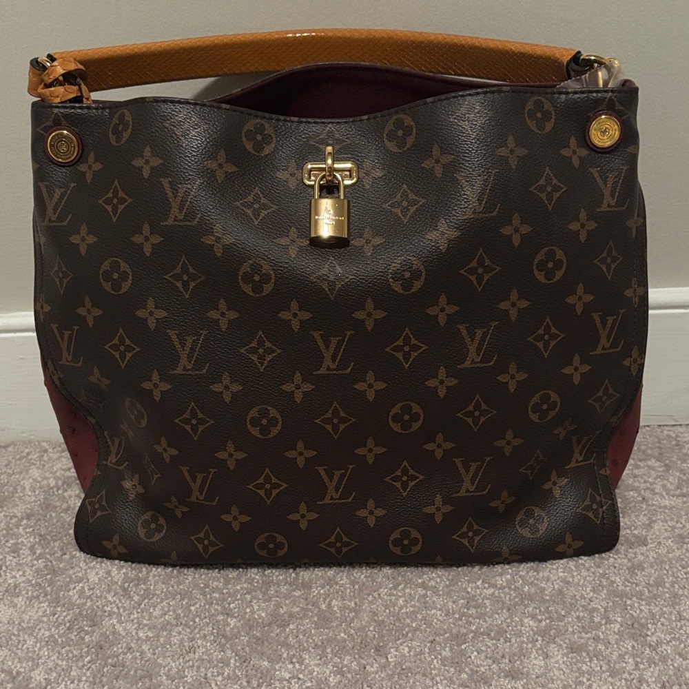 Louis Vuitton Monogram Brown and Tan Women's Bag Gaia exotic python ostrich